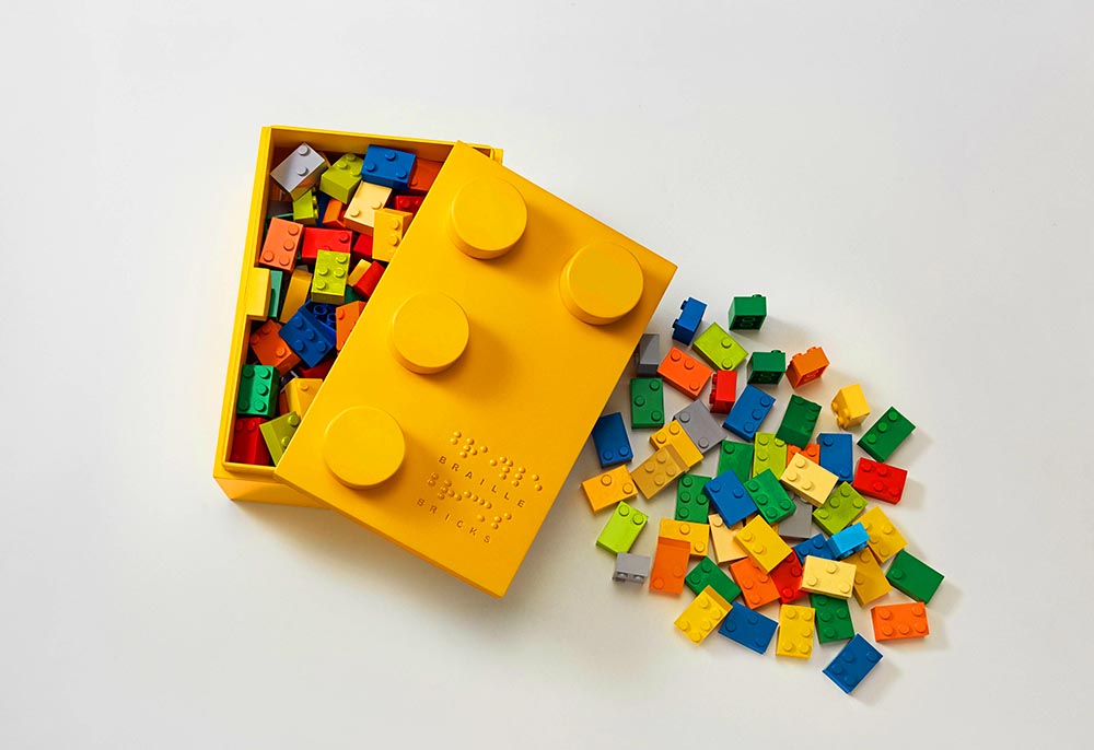A Braille kocka - Építs szavakat, házakat, vagy építs egy új világot! - Nemigen! Magazin